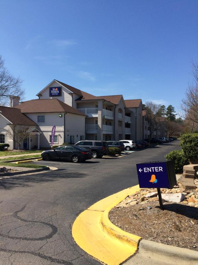 Intown Suites Extended Stay Raleigh Nc- Capital Blvd Exteriér fotografie